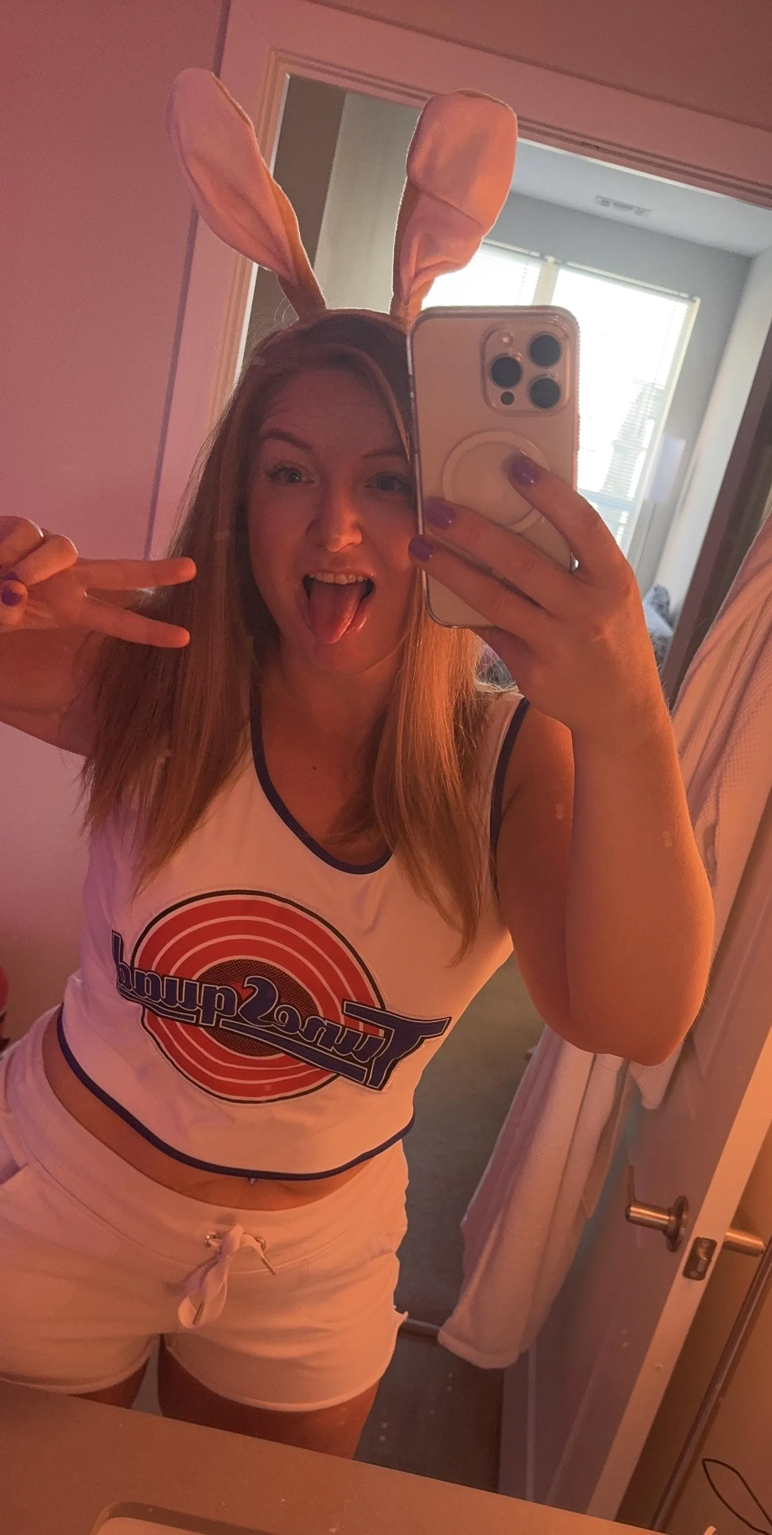 Lola Nichole 🐇 Happy Easter 🌷🌷🌷Fill up your Cadbury eggs with cream for me 💋💋💋