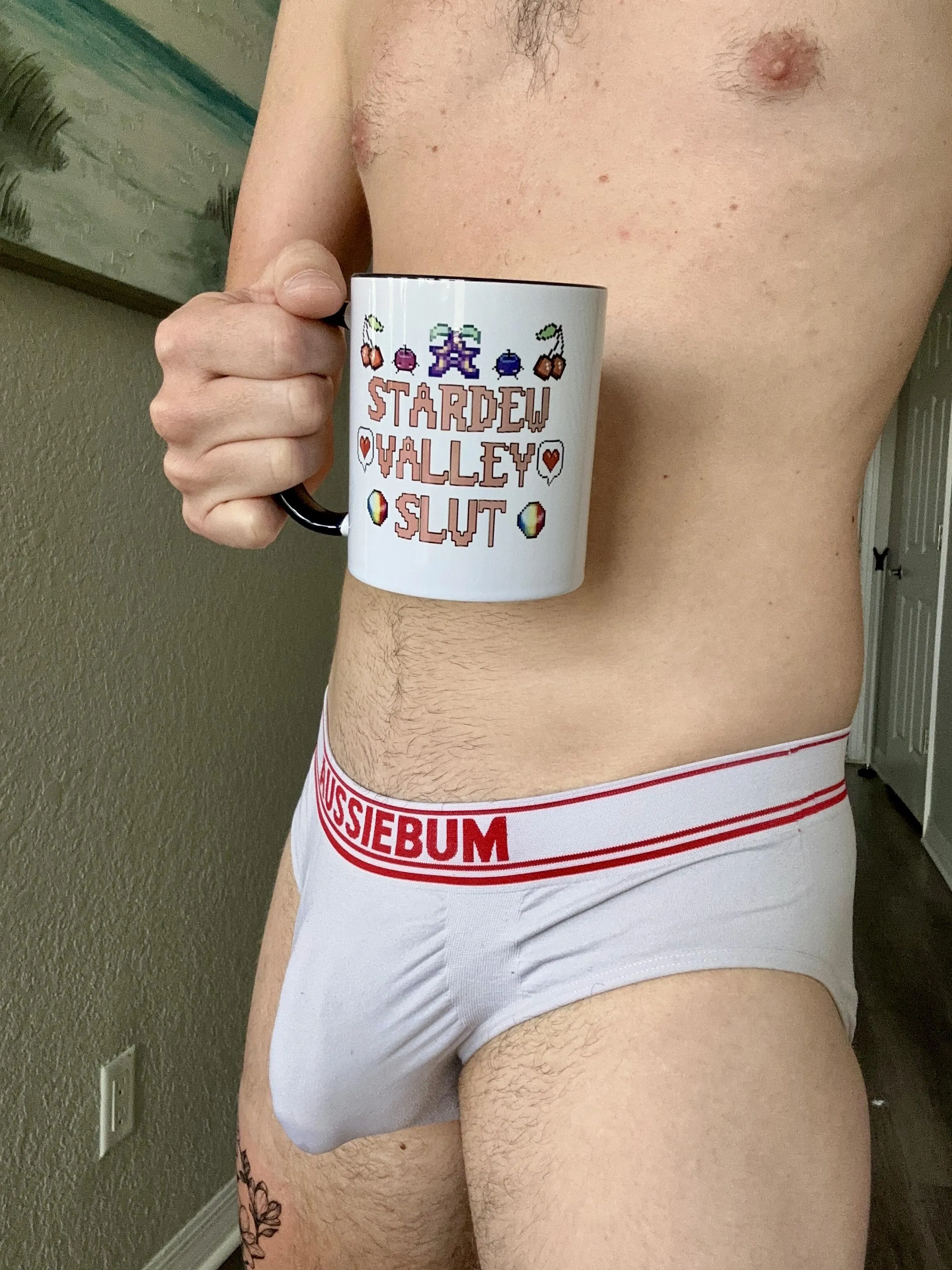 love how my package looks in these briefs 😄