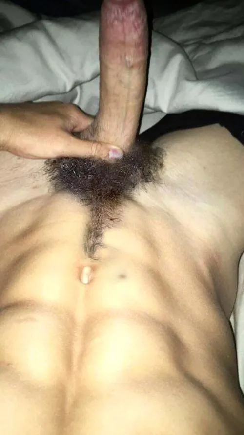 My ex didn't like my pubes so now that I'm single I let them grow out 😏