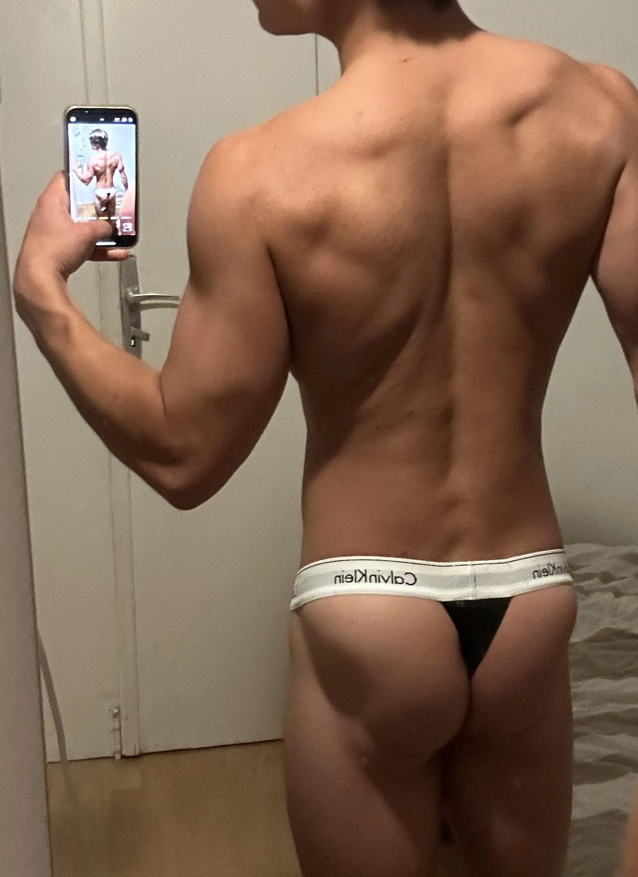 (20)Do you like me wearing thong?