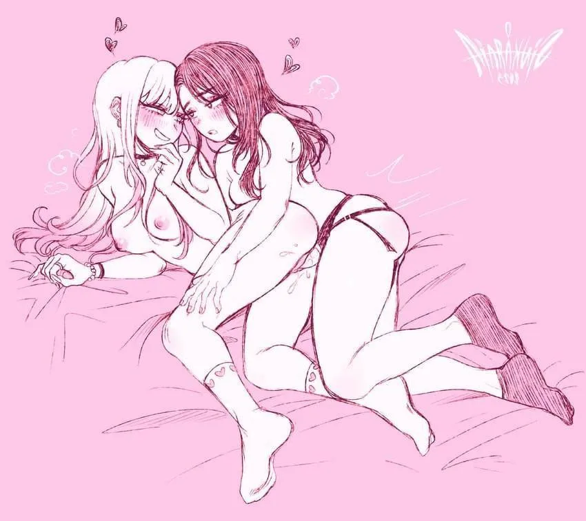 Any lewd gal wanna use my strap?~ 💕✨