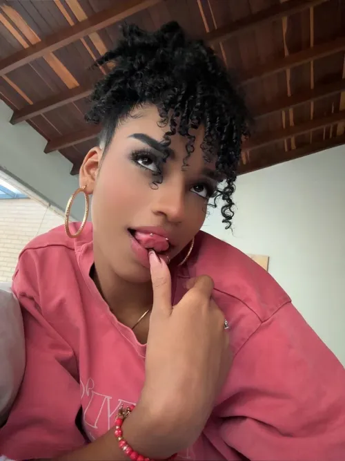 Correct me if I am wrong, but simplicity is also sexy