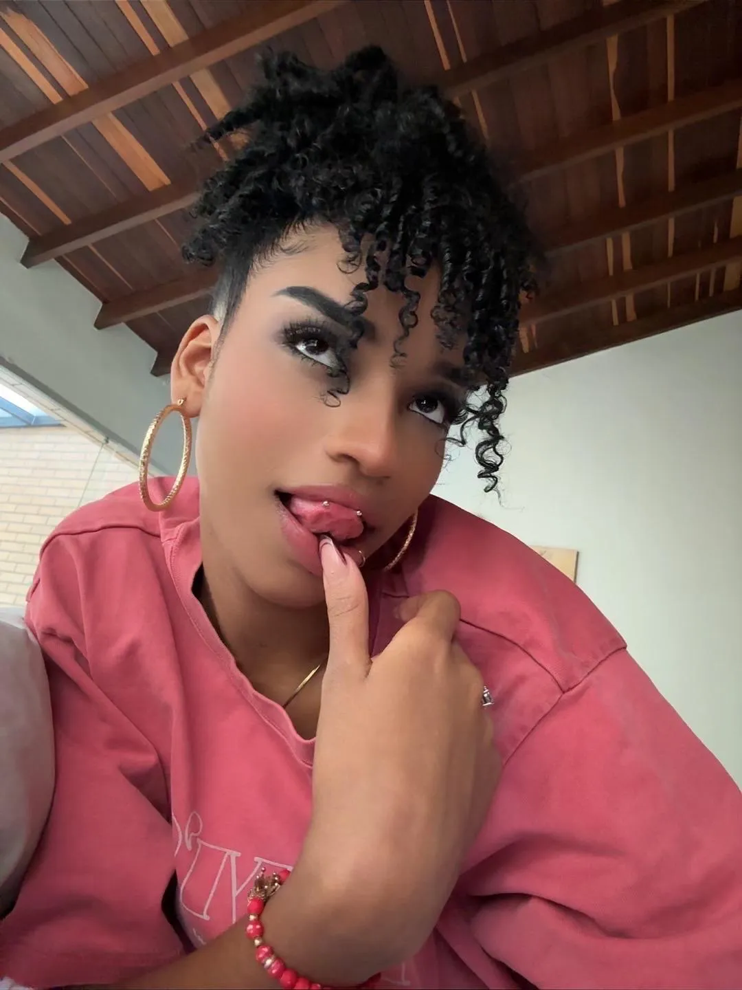 Correct me if I am wrong, but simplicity is also sexy