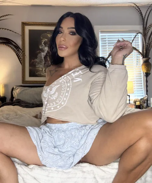 Say yes if you are over 21, Horny and I will send you something