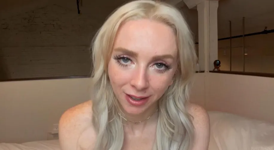 21F, anyone awake spun and horny??Can I be your ❄️ slut please ??😘 and will make you cum on my face, is freaky night