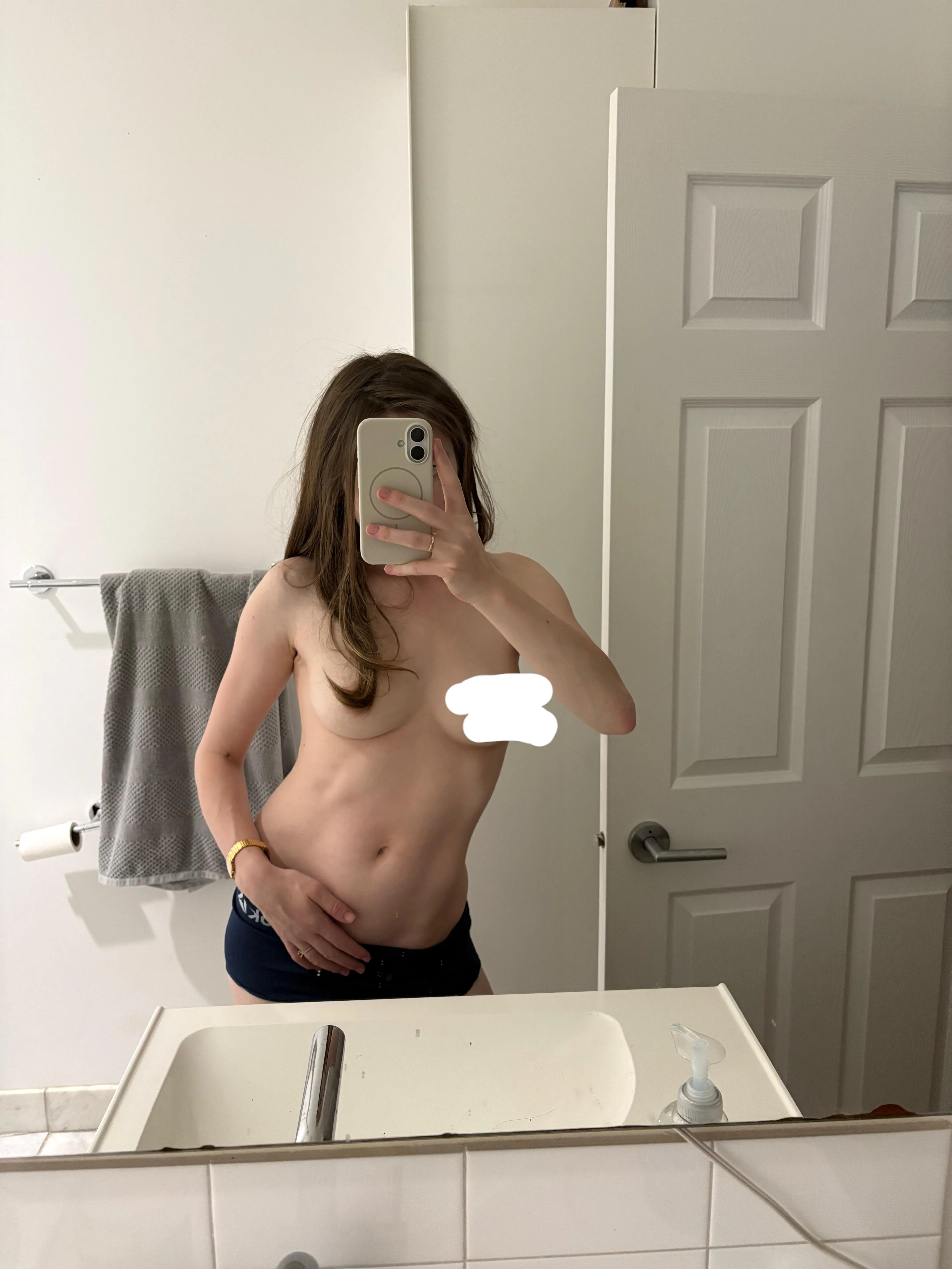 Abs are peaking out this morning 😉