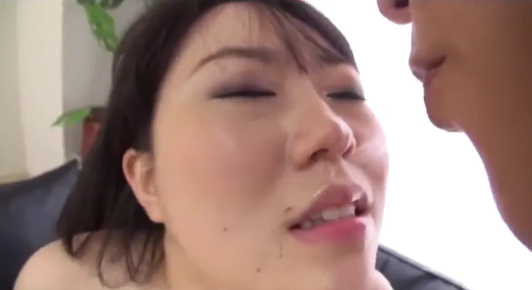 [B/G] - Swallow his spit - 572: OFF