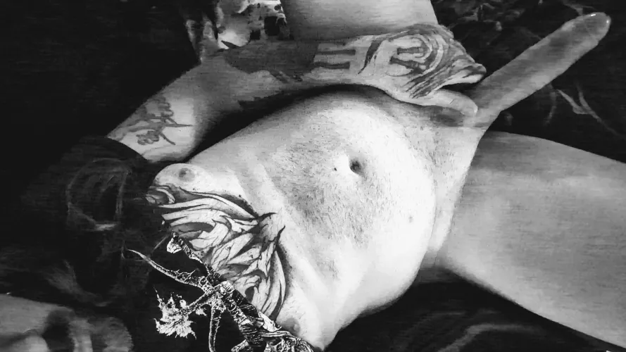 Come take a seat 🍆😈