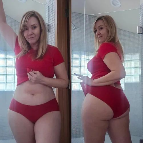 Granny in granny panties [F51]