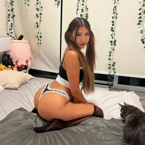 i know im seductive, where's your hand at rn?