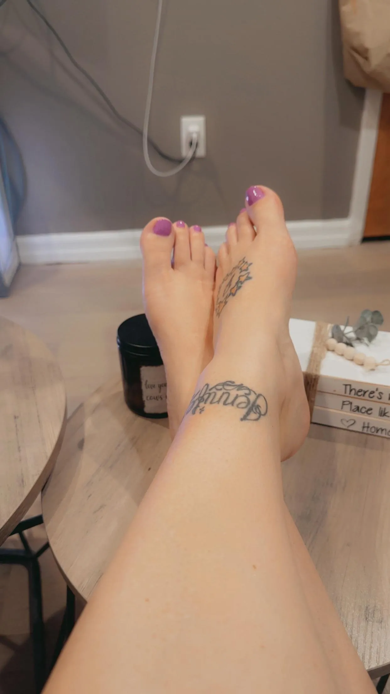 My husband really love my feet!! I had no idea they were pretty.