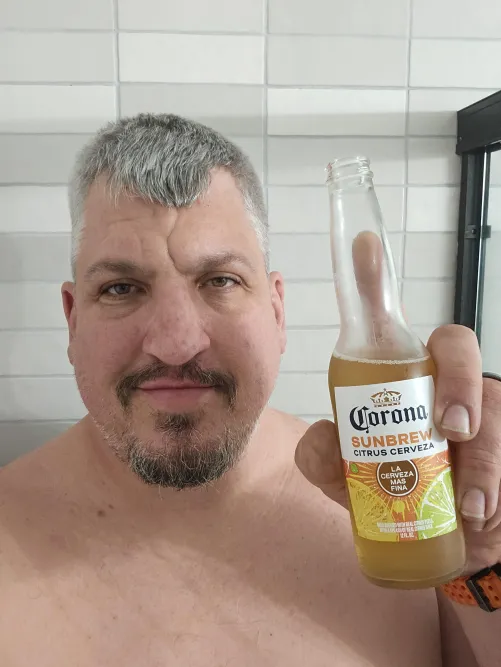 Not typically a big Corona fan but these hit the spot while working the blackstone. Perfect grilling beers, Corona Sunbrew
