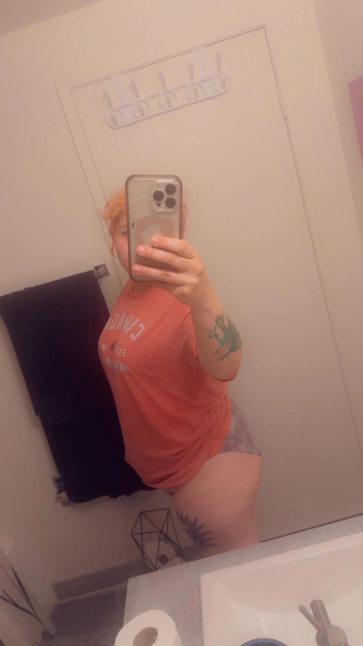 Should I turn around or keep you guessing? 😊