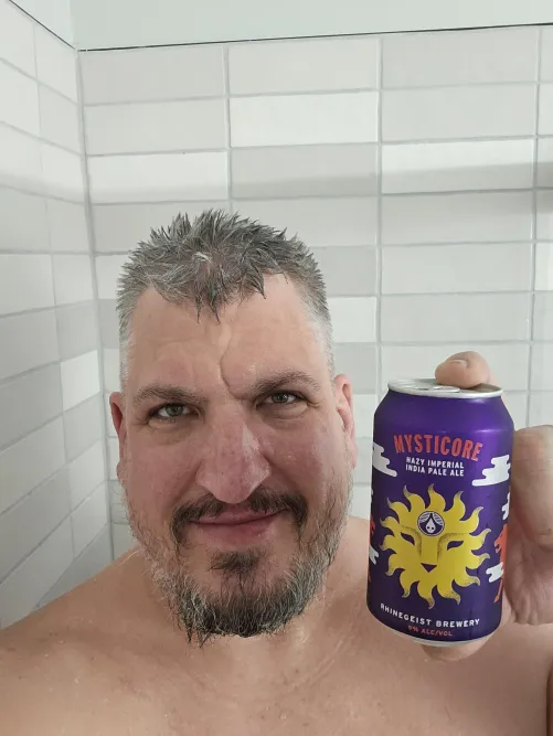 Spring has started, my first spring in this house and have a nice garage and driveway and firepit, so gonna drink some Garage Beers later (literally), for now, Mysticore from Rhinegeist. Happy Friday y'all!