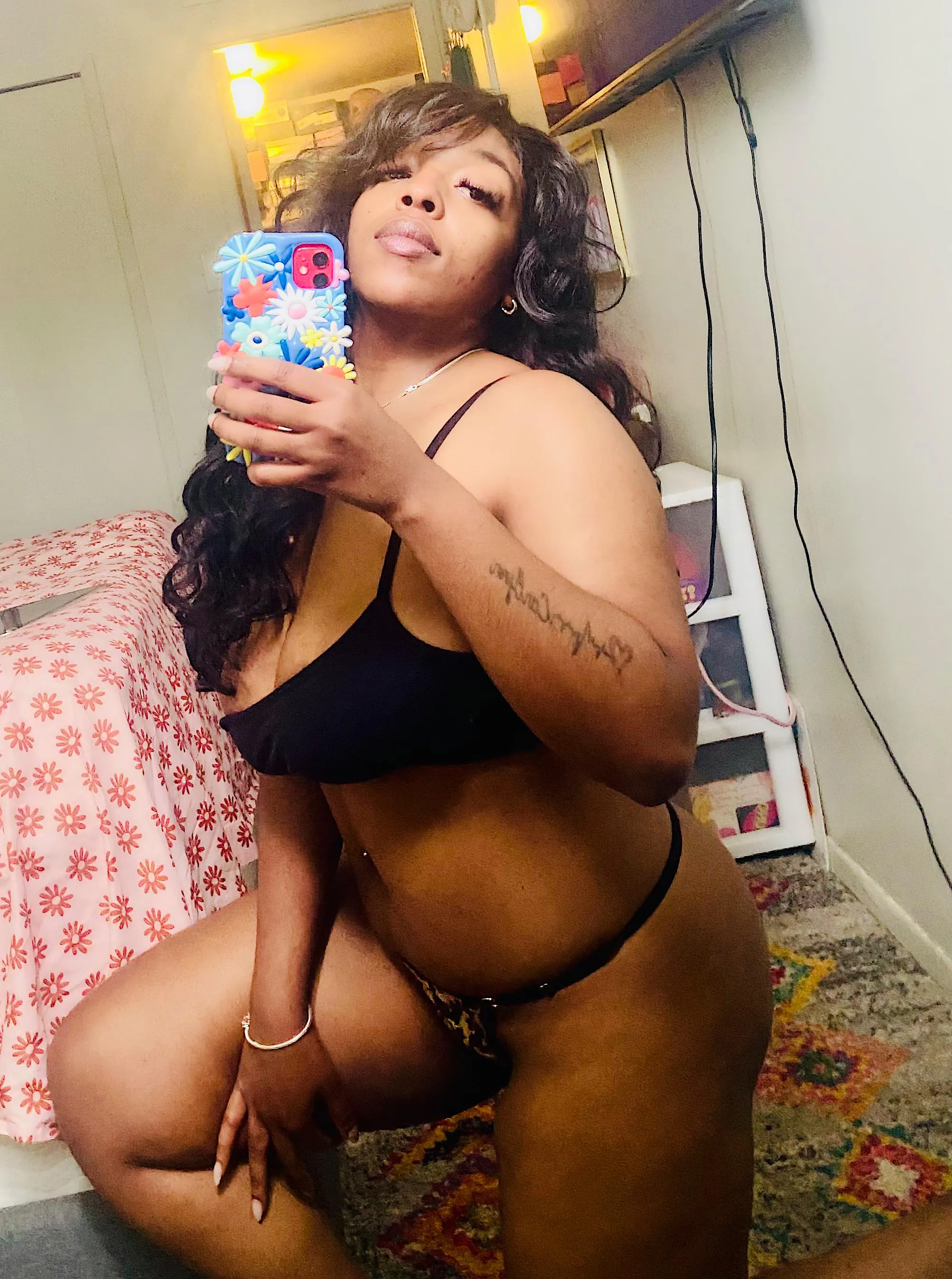 Are you a good boy? Or just window shopping. 😏🖤