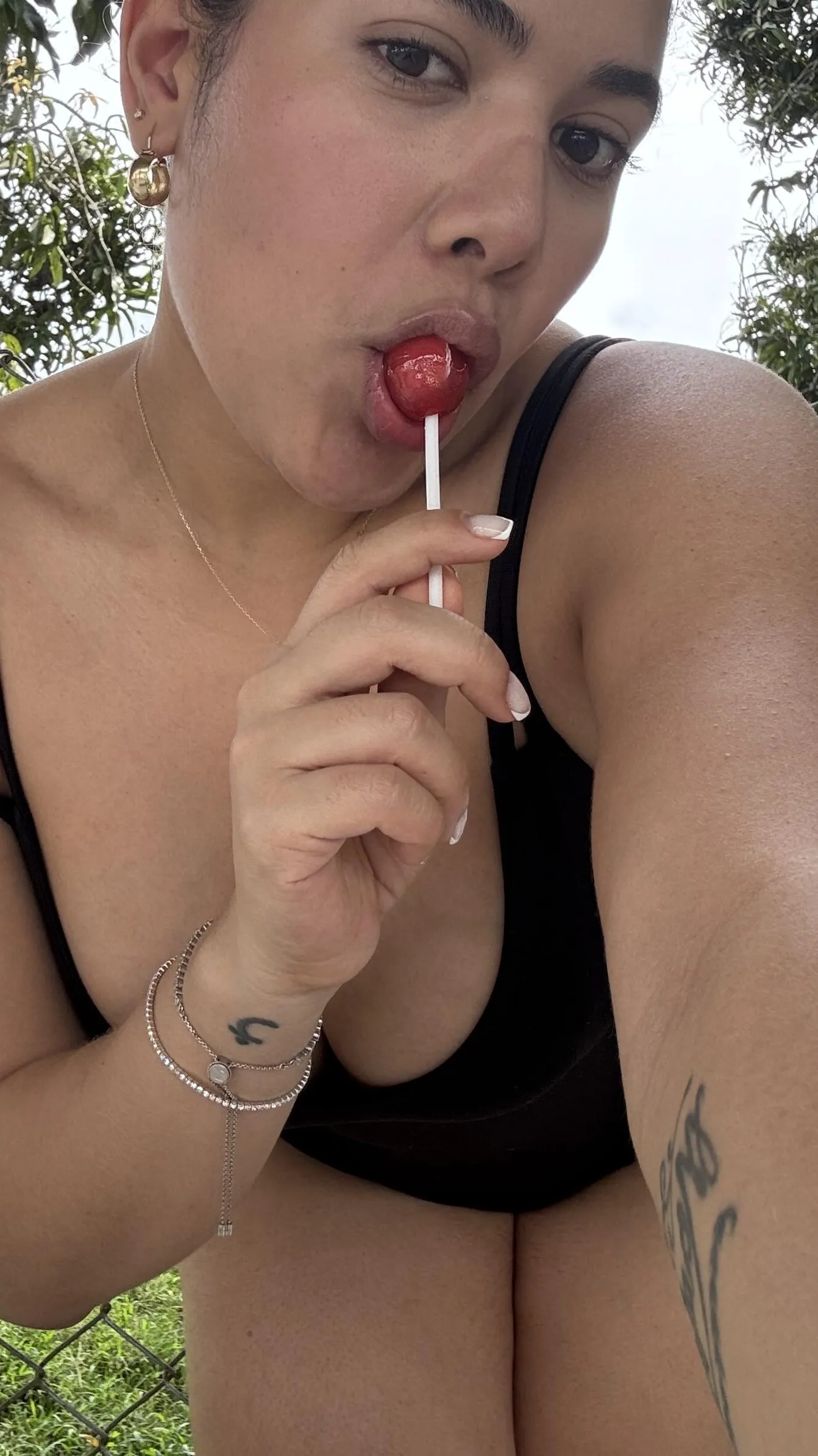 Do I look dateable for just one night?