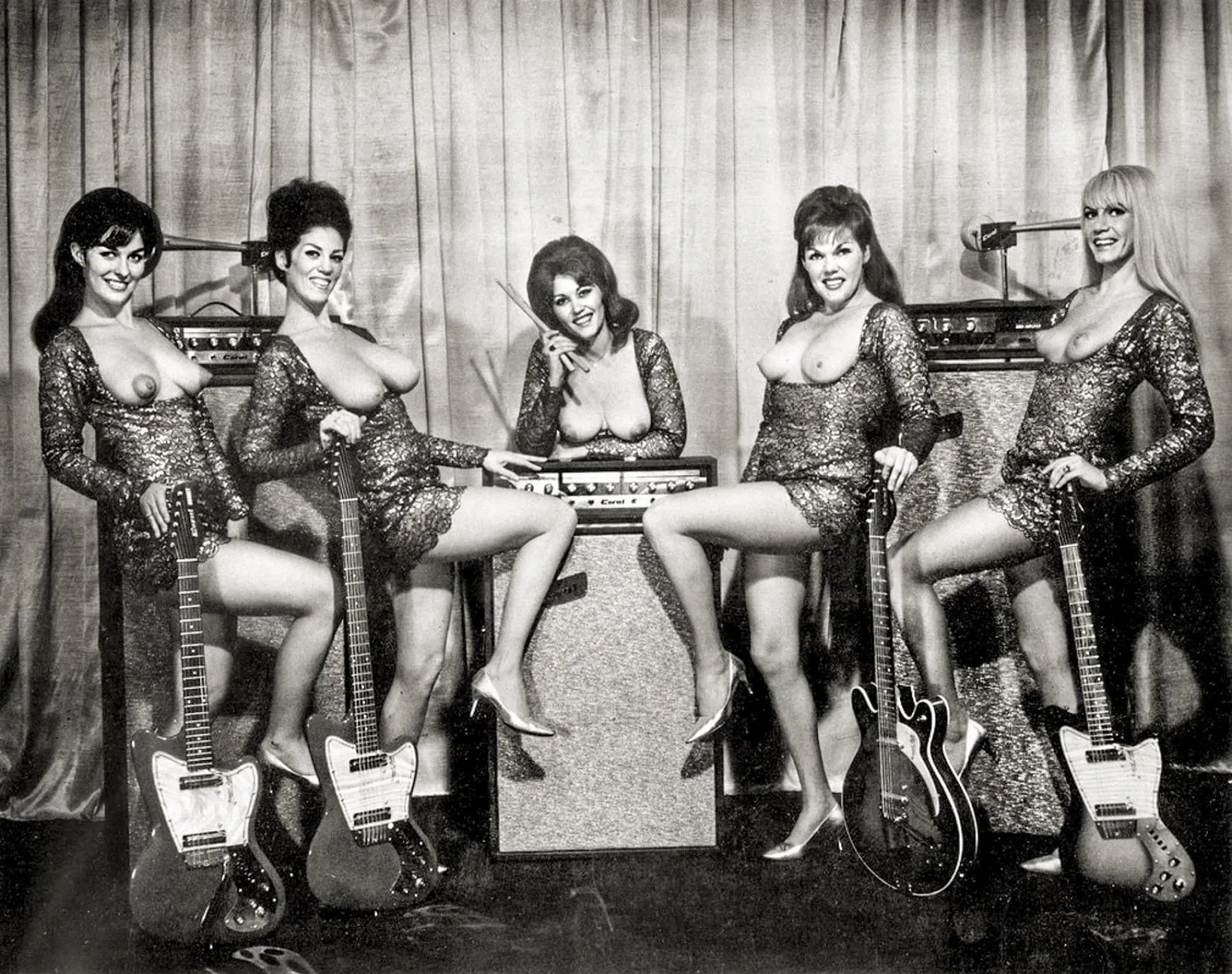 Girl band (vintage)