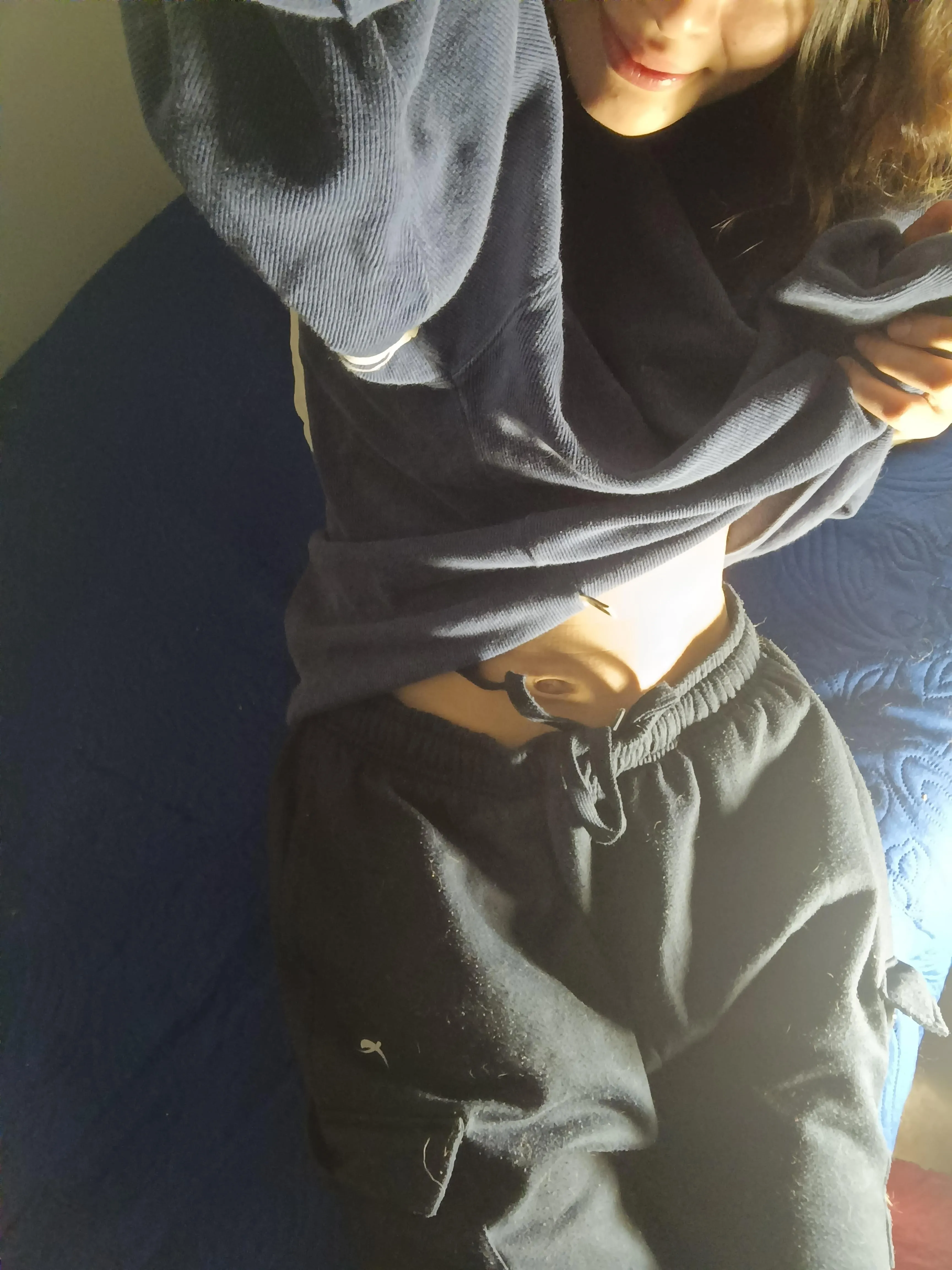 I love how my sweatspants fits around my waist