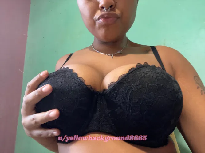 if you look longer than 5 seconds, you owe me 15$