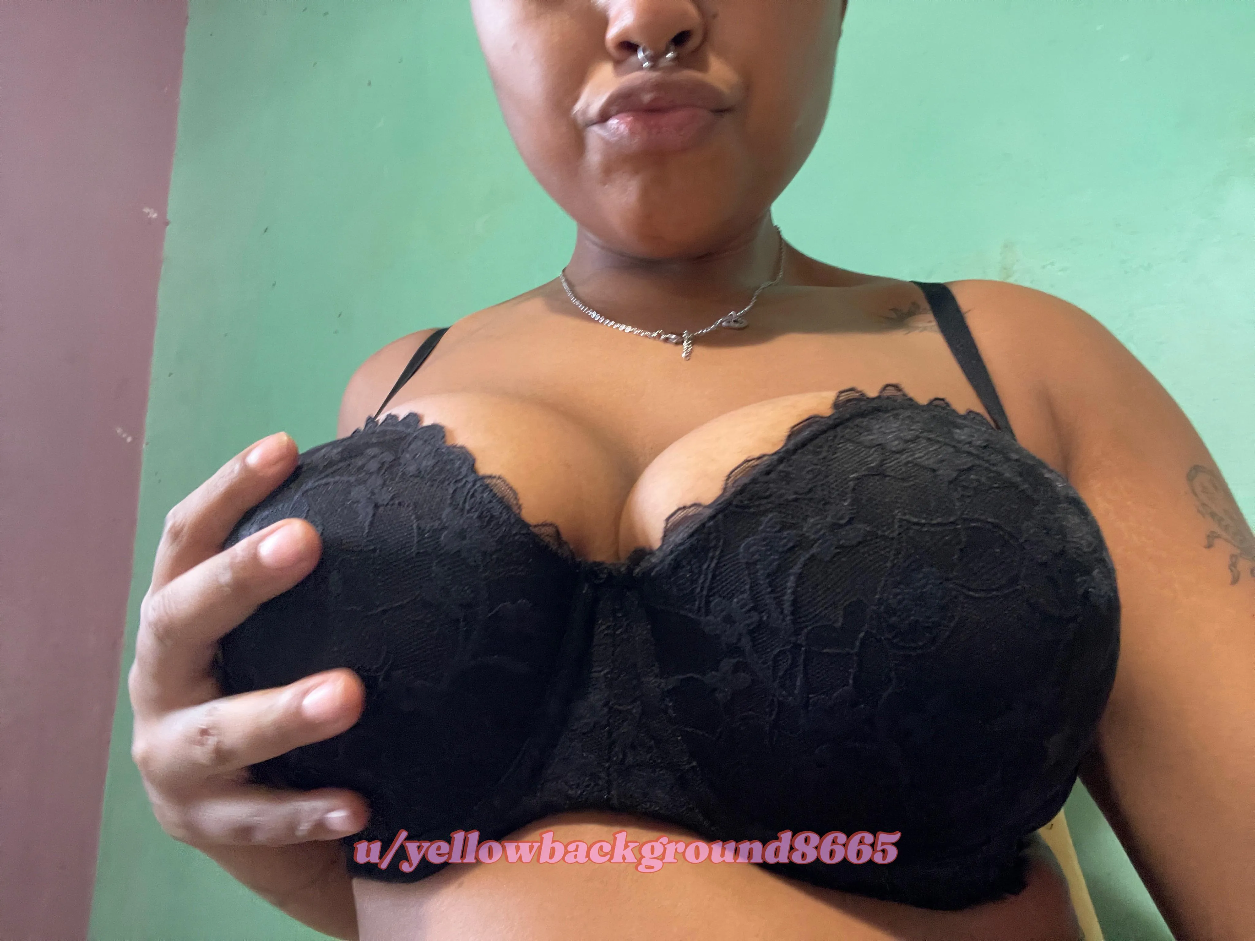 if you look longer than 5 seconds, you owe me 15$