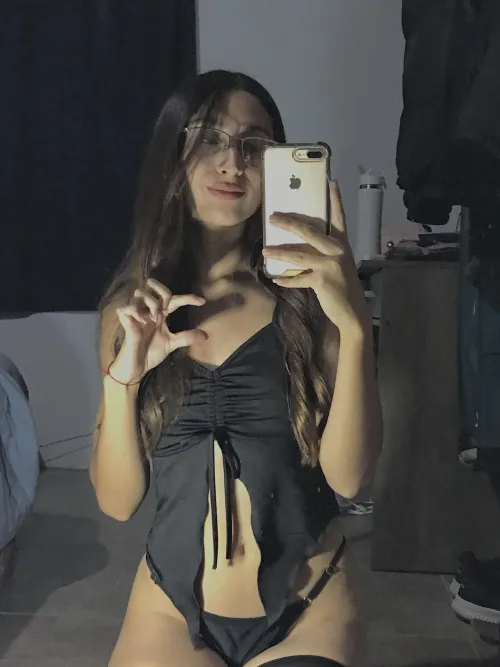 Is that really all you have? I've seen bigger little fingers.