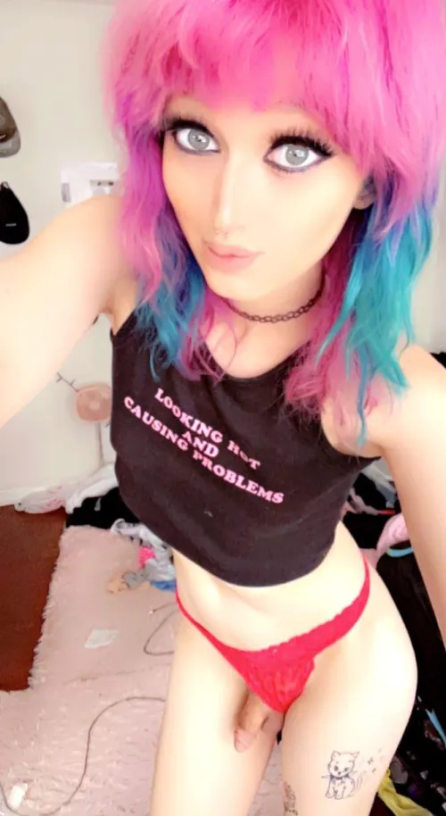 Is there a Redditor here who'd take me as their GF?