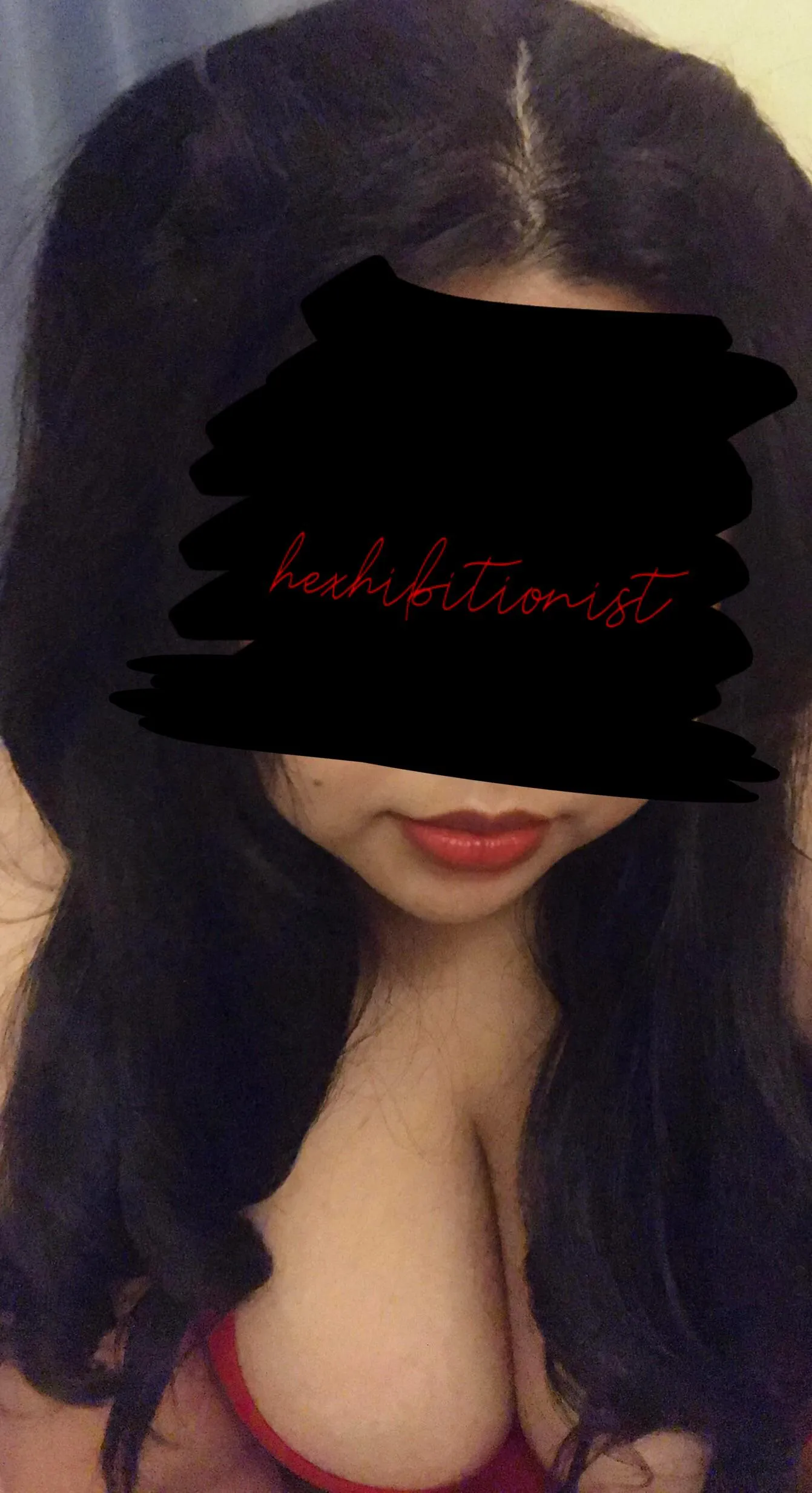 Late night conversation. Electric emotions. Sprinkled with a little bit of sex. And it’s a potion. 🧪🔮🌘🍷🦋🦇