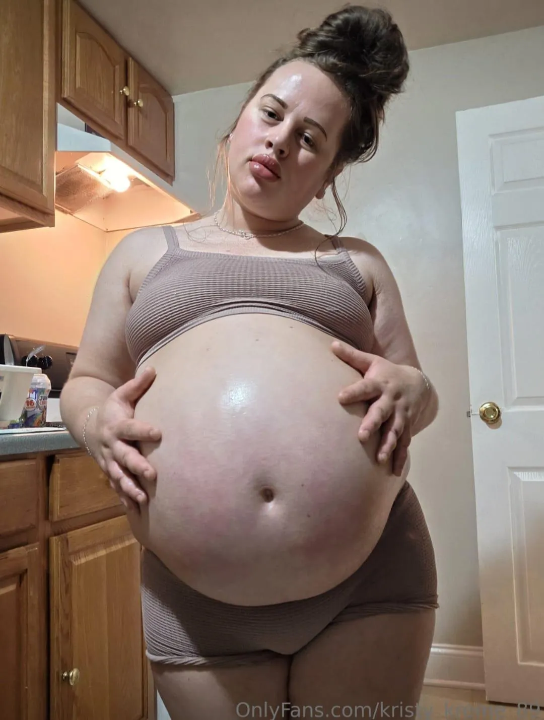 Not preggo but people assume I am anyways