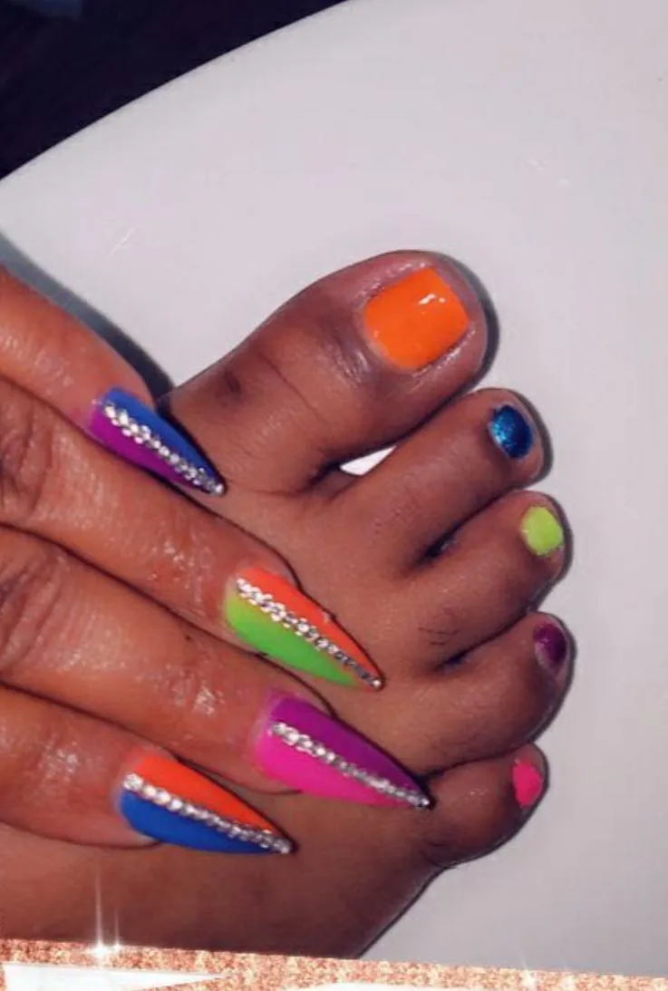 Would you suck these toes while my hands make strokes? ;)