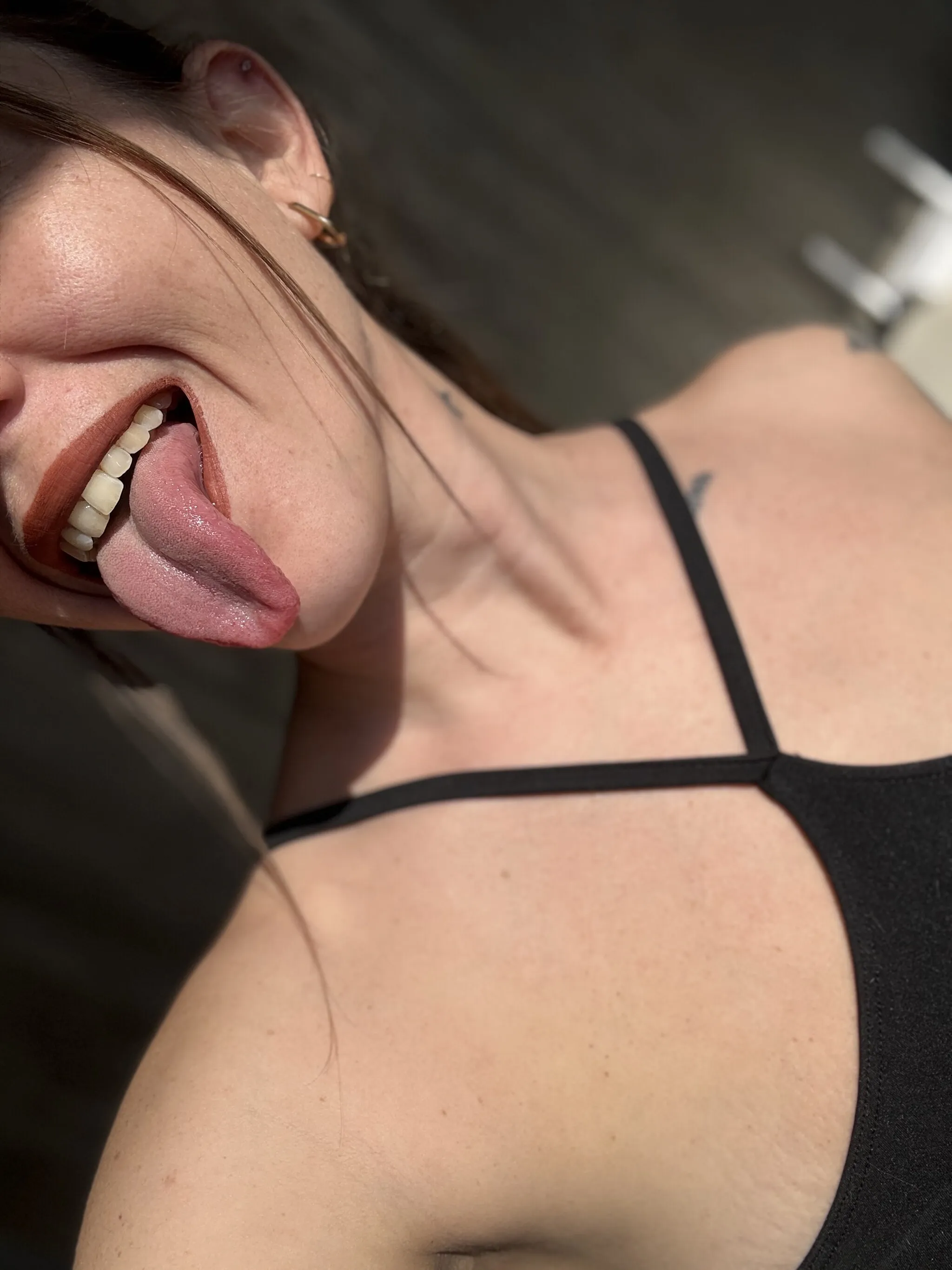 come here… get in position… worship my tongue like i deserve 👅🛐