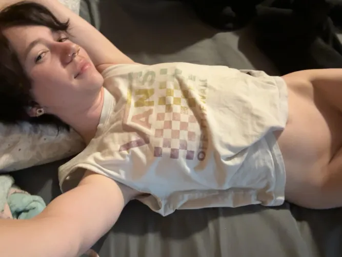 Fuck I’m so horny, gotta ride one out 🫣