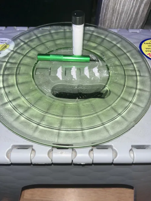 Skiing solo! How are my fellow skiers tonight? 😉😈