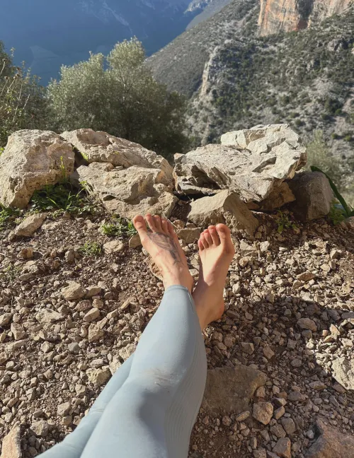 The tattoo on my foot looks really beautiful doesnt it