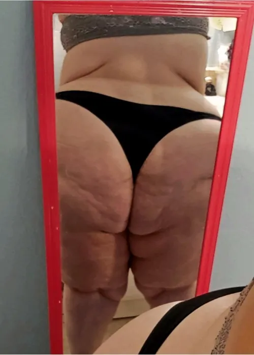 Who wants a taste 😋 bbw hotwife needing to be shown a good time up North 💦