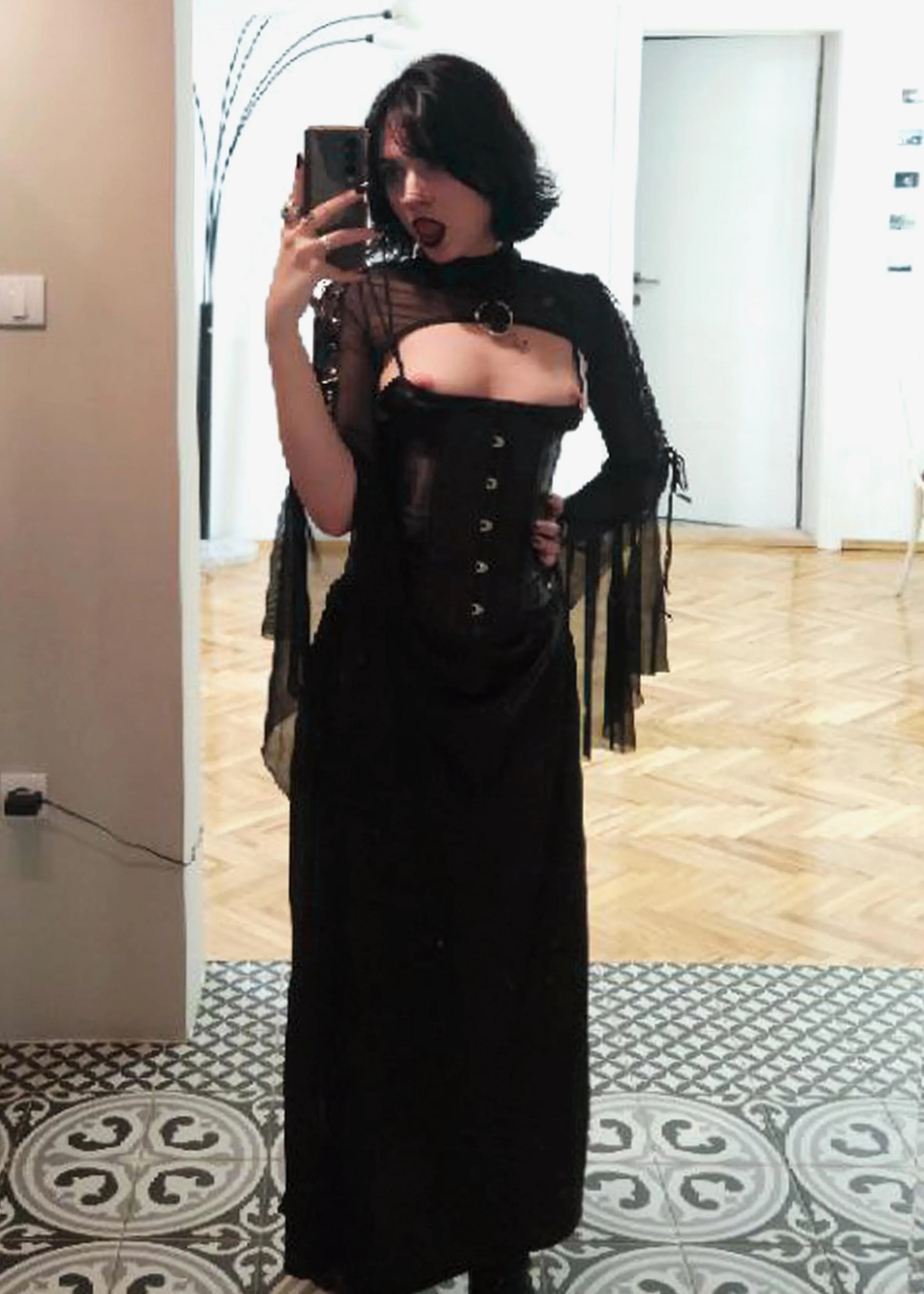 I'm sure you wouldn't notice I'm not wearing a bra