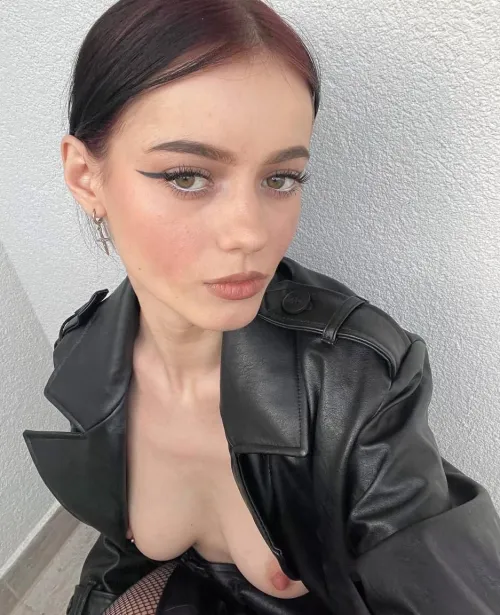 kinda wanna smother you with my tits