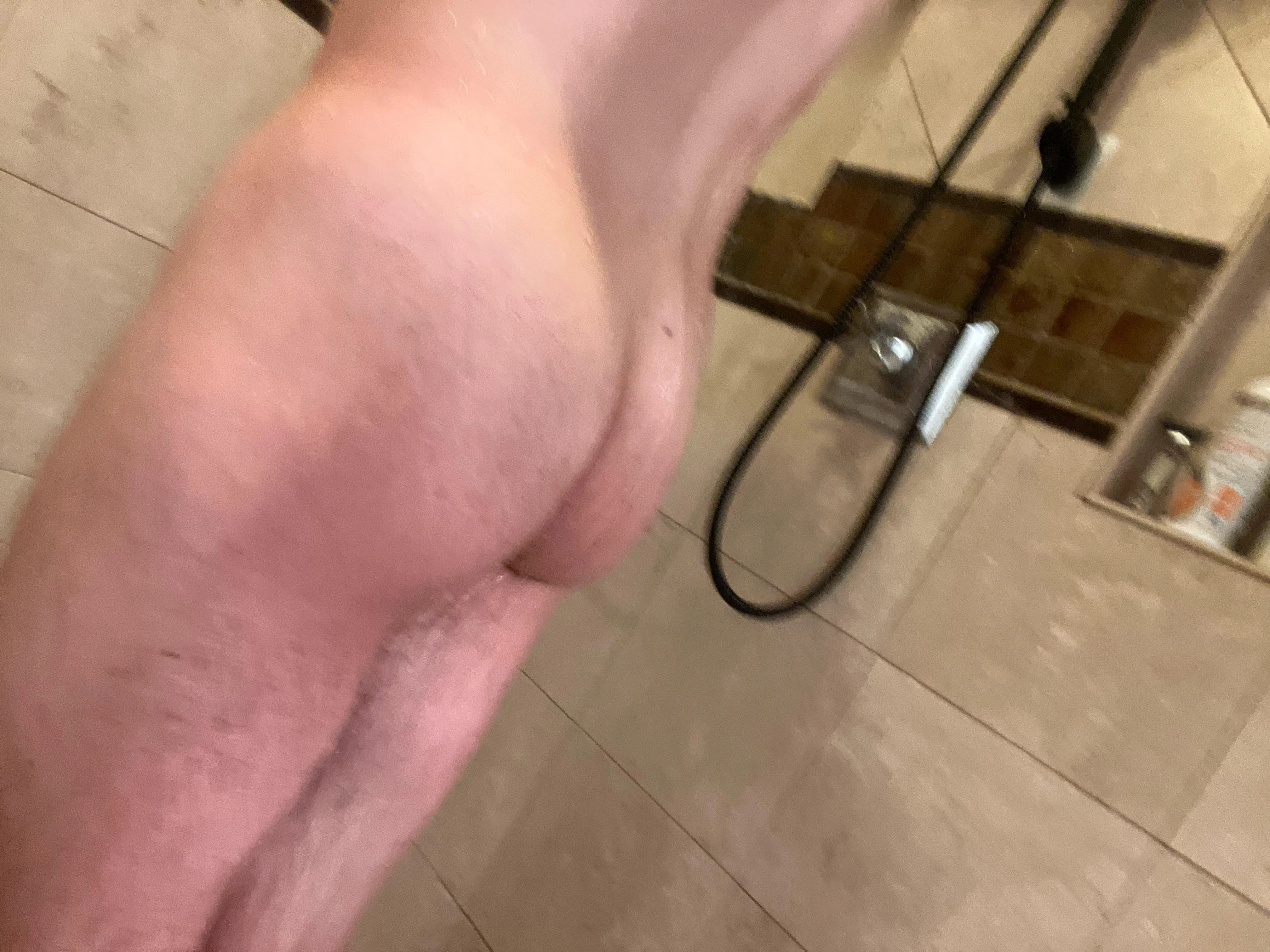 Need daddy in shower rn w lube 18