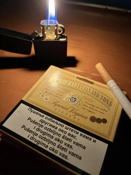 Smoking in the classy way