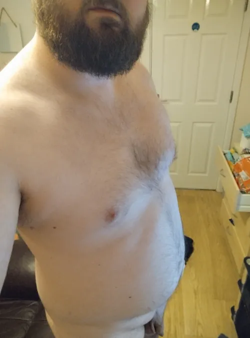 32 [M4S] Essex. I'm a chubby guy with a small cock that is seeking fun.