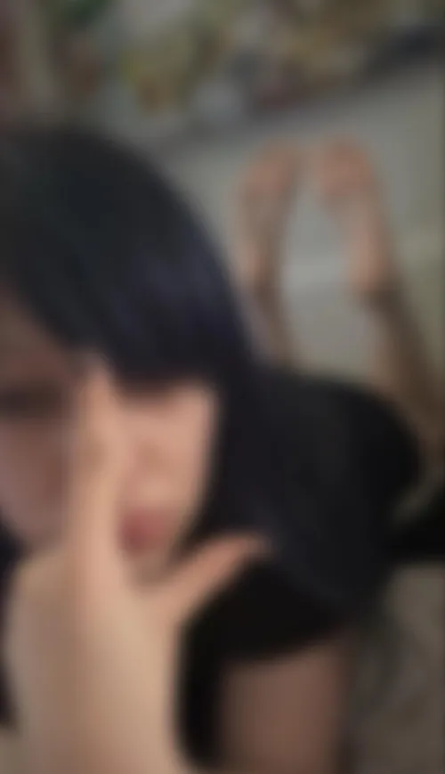 listen to me and pay up!! L