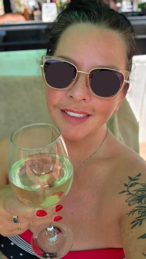 Omdat bij jullie nog geen wijntijd is