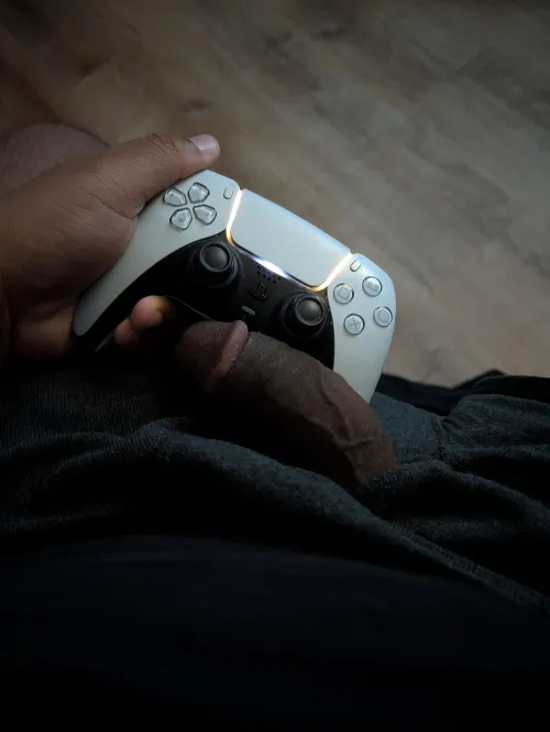 (28) down for some games?💦🎮