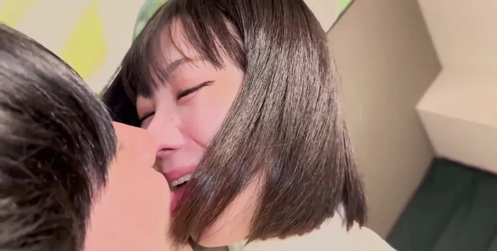 326MGK-010 ⭐️⭐️⭐️⭐️⭐️ I watched a few JAVs and just was having bad luck choosing cause i wasn't liking any, this one though i liked. I loved the girl and her expressions when she gets pleasure, liked the date stuff doing battling cag