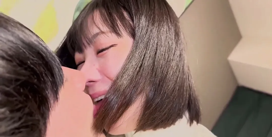 326MGK-010 ⭐️⭐️⭐️⭐️⭐️ I watched a few JAVs and just was having bad luck choosing cause i wasn't liking any, this one though i liked. I loved the girl and her expressions when she gets pleasure, liked the date stuff doing battling cag