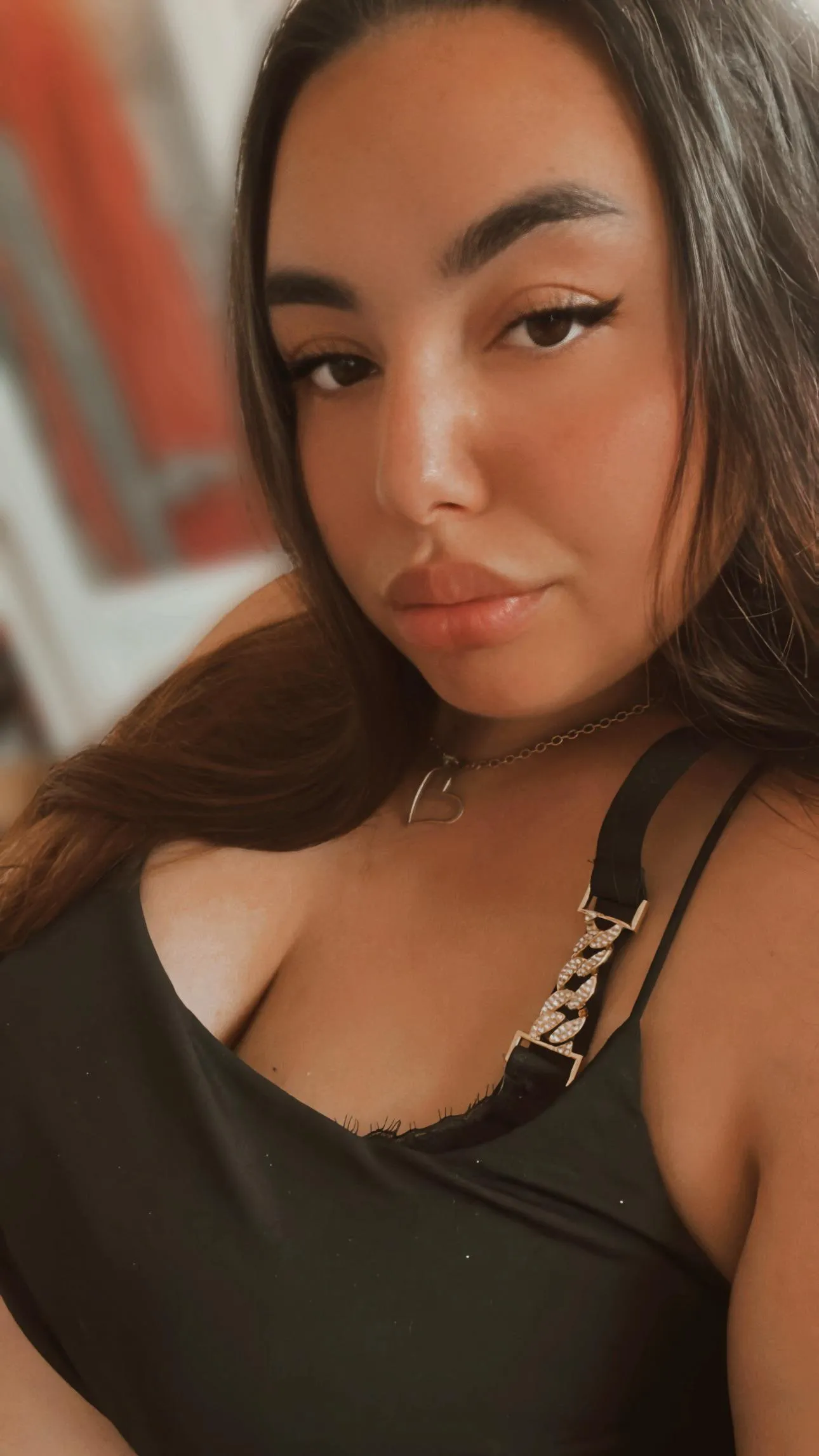 Cold heart. Hot balance. 💸🖤