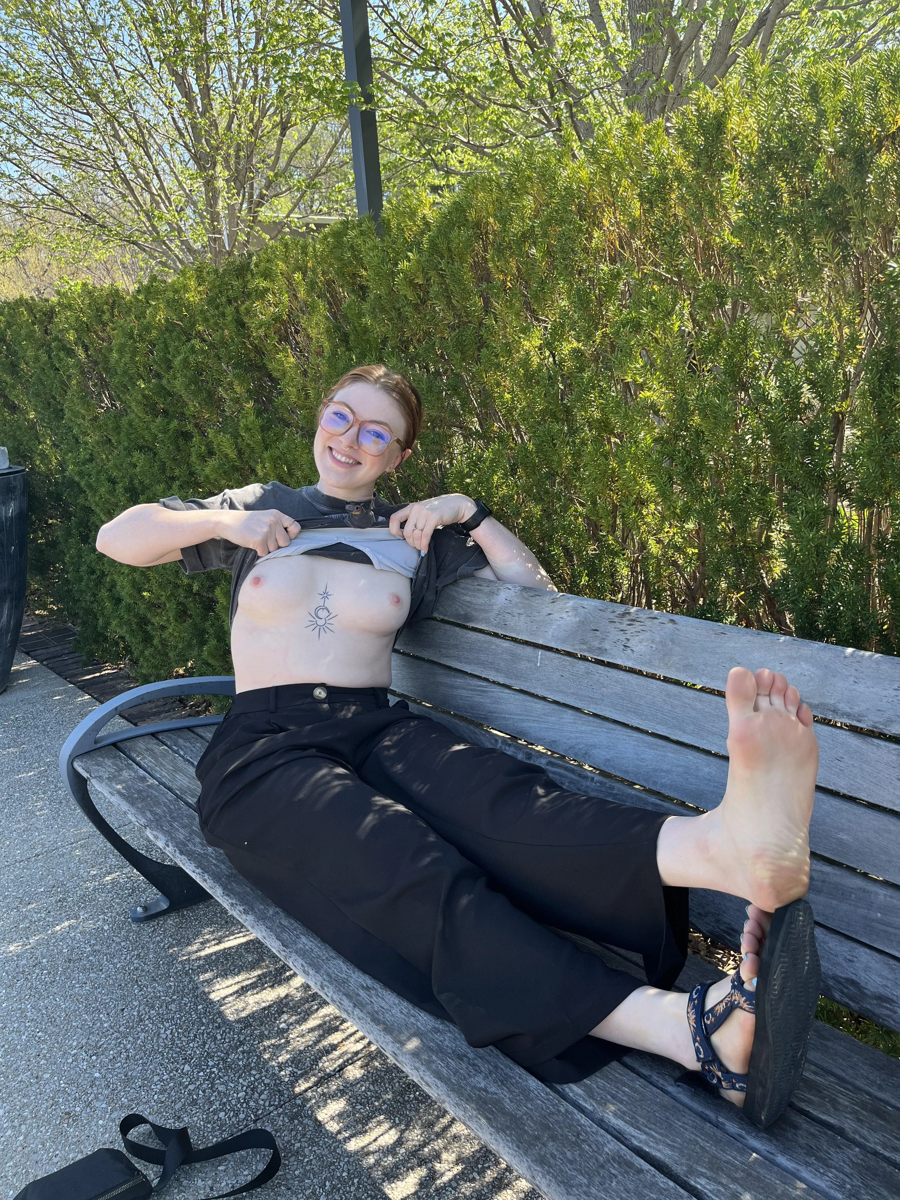 Letting my tits and toes breathe 😇