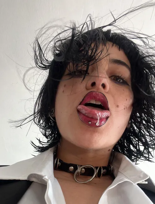 Lined in black, dripping in sound