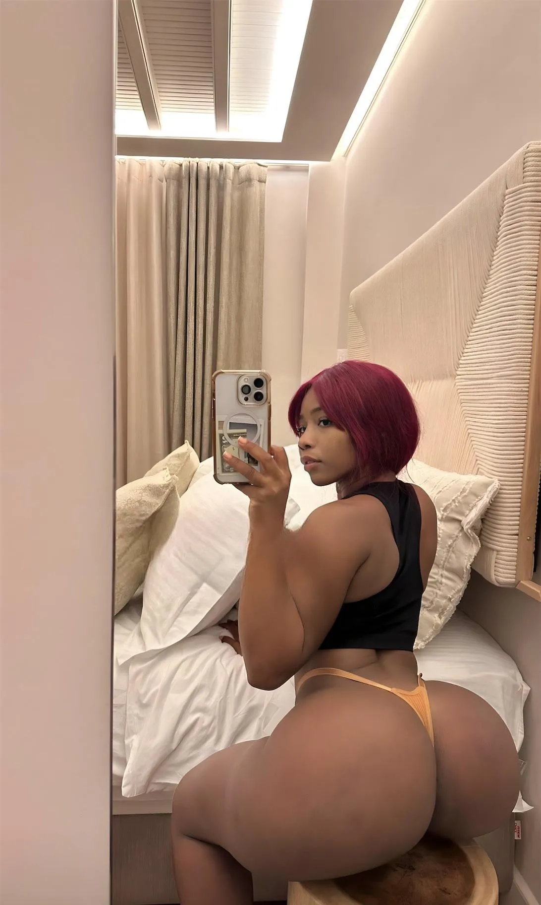 @Queenvalxxx