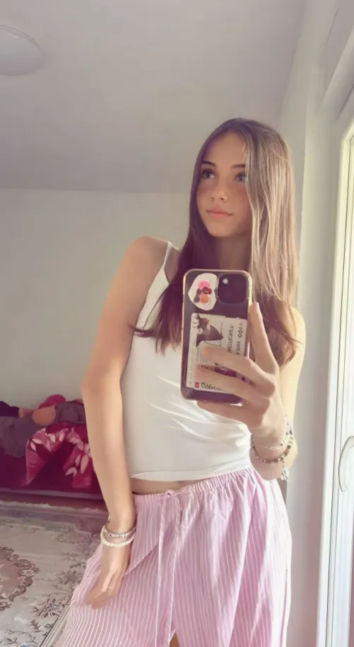 Say yes if you like my small boobs and I'll send you my nudes