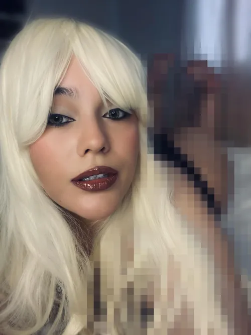 You are so pathetic that you barely see my ass and feet with pixels and your micropenis is already getting hard.